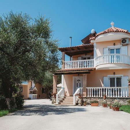 Villa Rosa 3 Bedroom With Sea View Трагаки Екстериор снимка